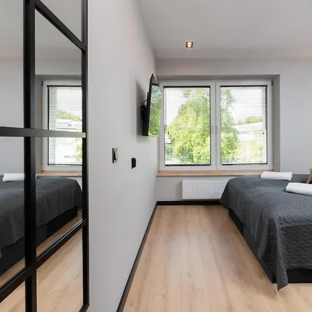 Appartamento Lux With Jacuzzi & Balcony In By Renters *
