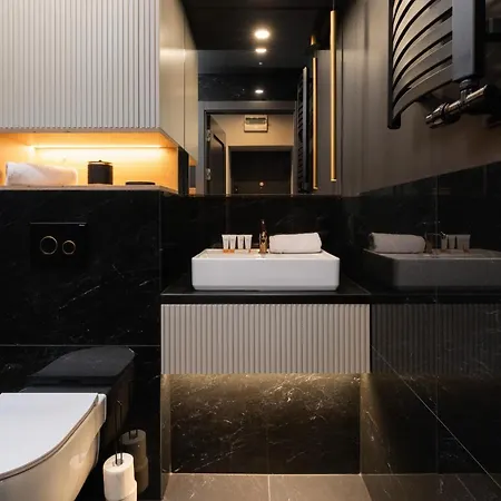 Appartamento Lux With Jacuzzi & Balcony In By Renters Gdynia